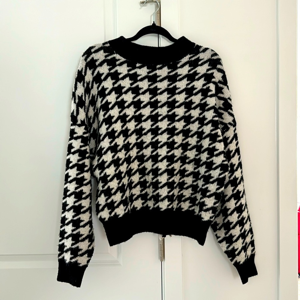H&M sweater